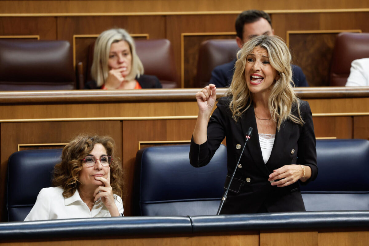 Yolanda Díaz en el pleno del Congreso - Política