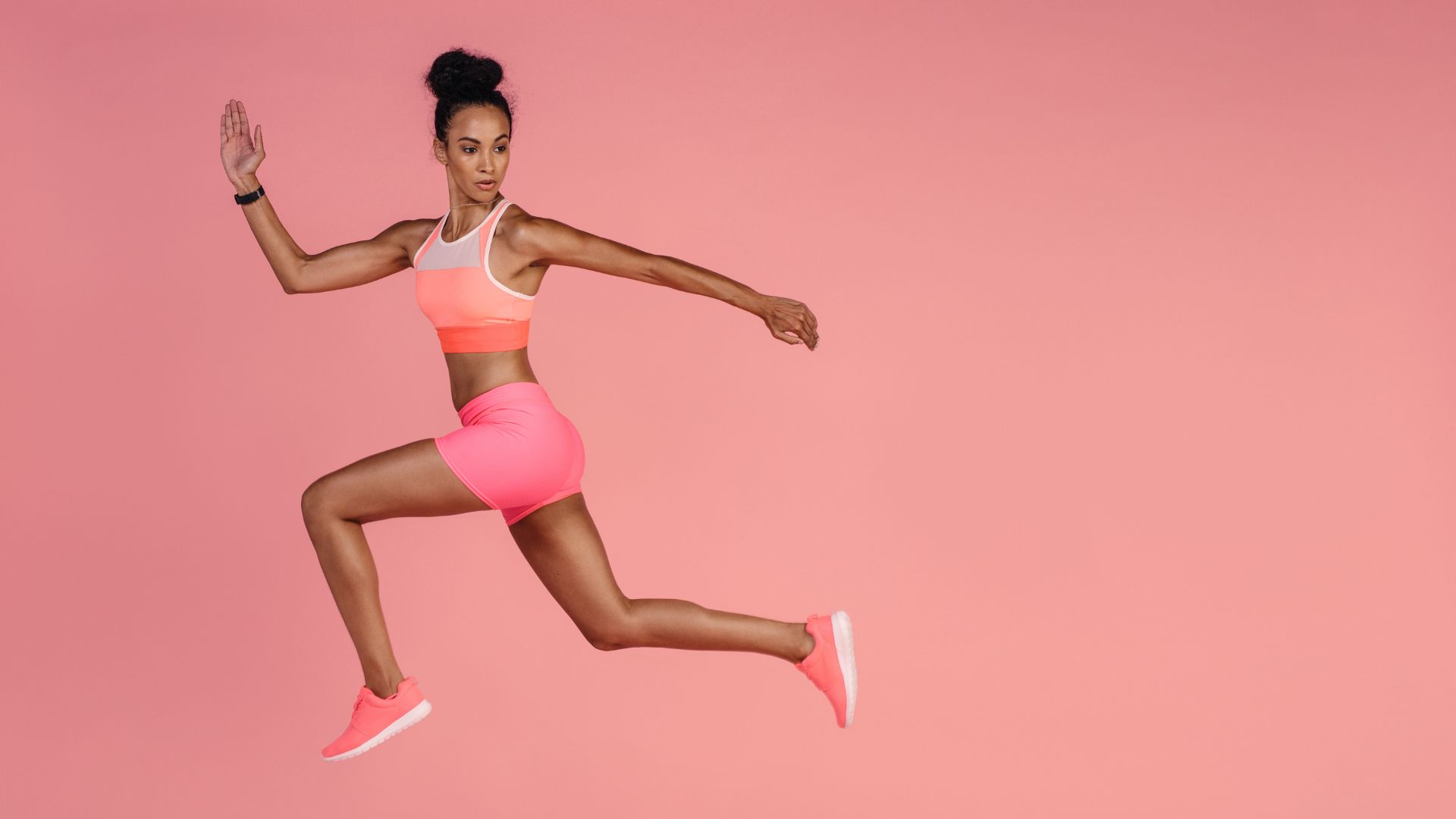 La comba, el ejercicio que en 10 minutos quema el doble de calorías que el running