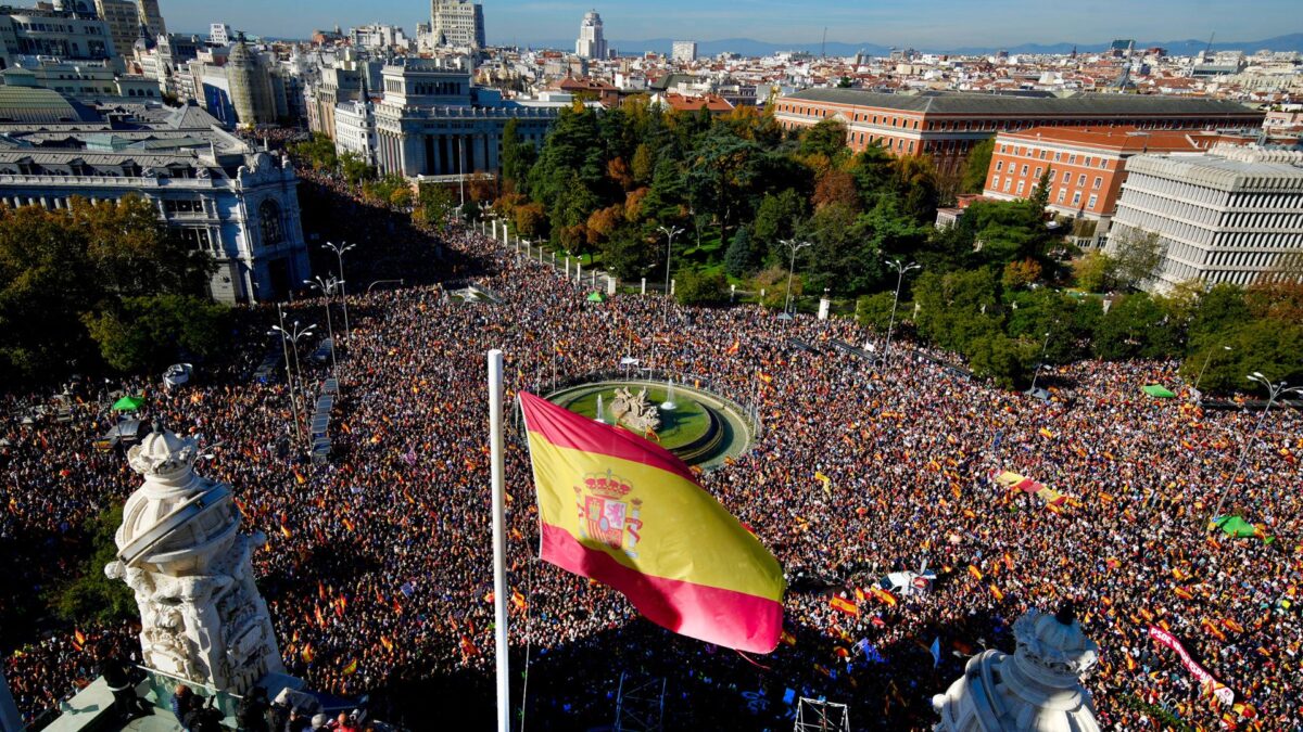 Manifestación convocada por el PP contra la amnistía el año pasado.