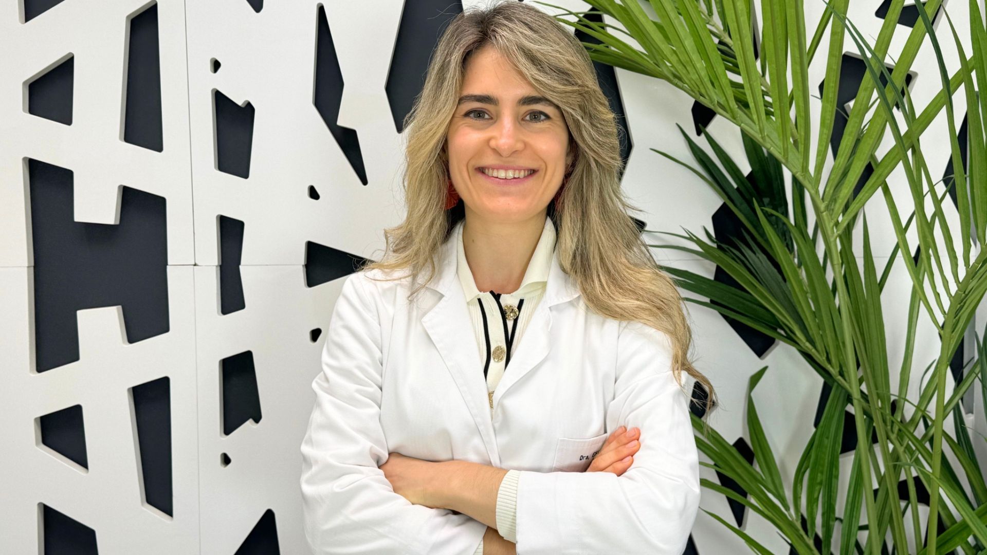 doctora Ángela Estenaga, dermatóloga de Policlínica Gipuzkoa