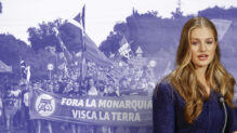 Leonor con manifestantes secesionistas
