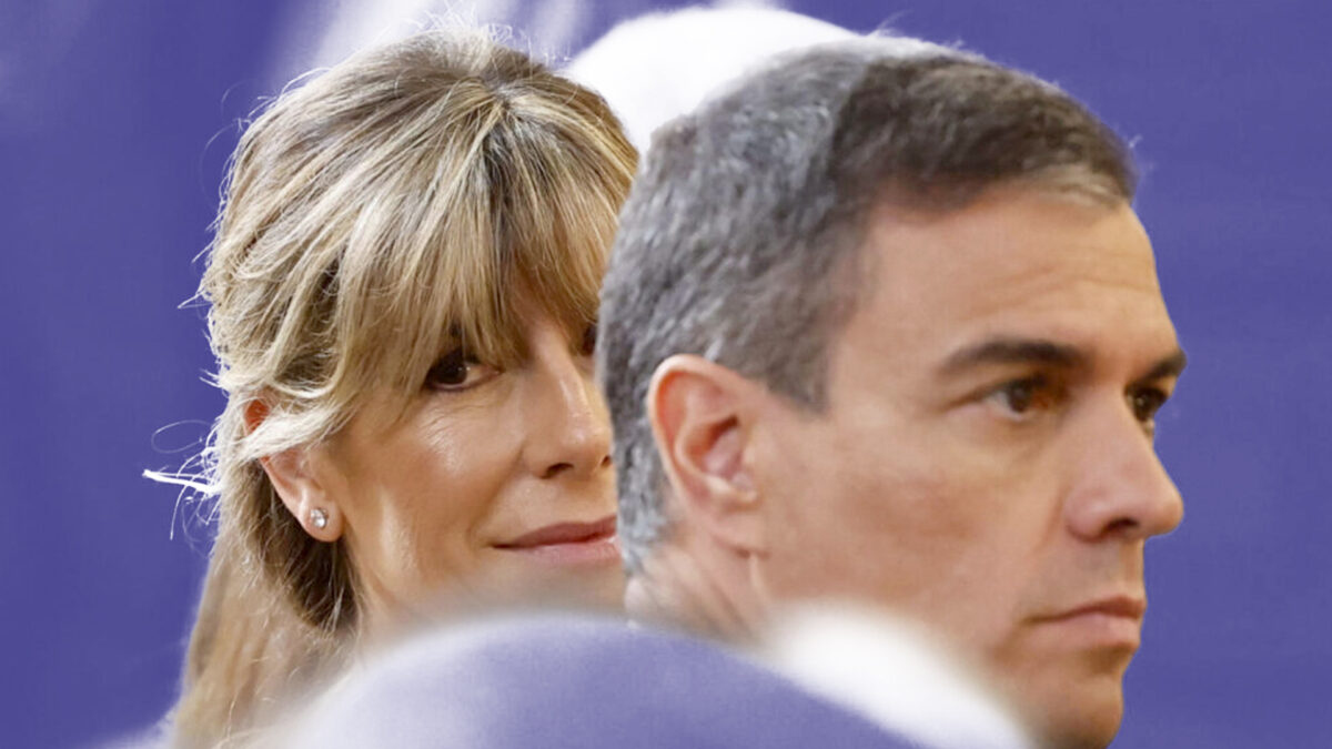 Begoña Gómez y Pedro Sánchez - Política