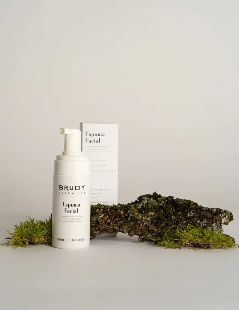 Espuma facial de Brudy Cosmetics