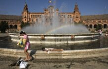 Fuente de Plaza España en Sevilla - Sociedad