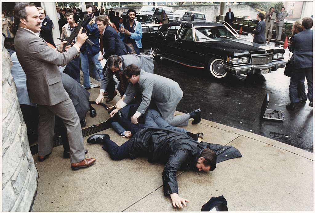 Fotografía del intento de asesinato del presidente Reagan en 1981