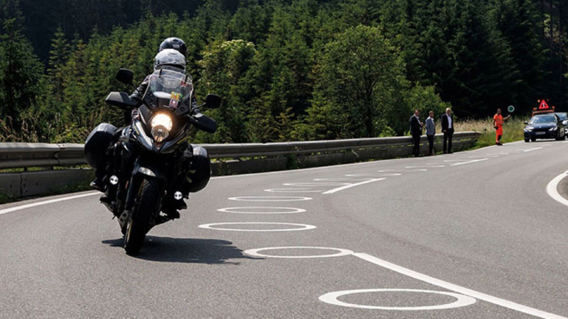 ¿Qué significan los círculos en la carretera? La innovadora señal de tráfico en detalle