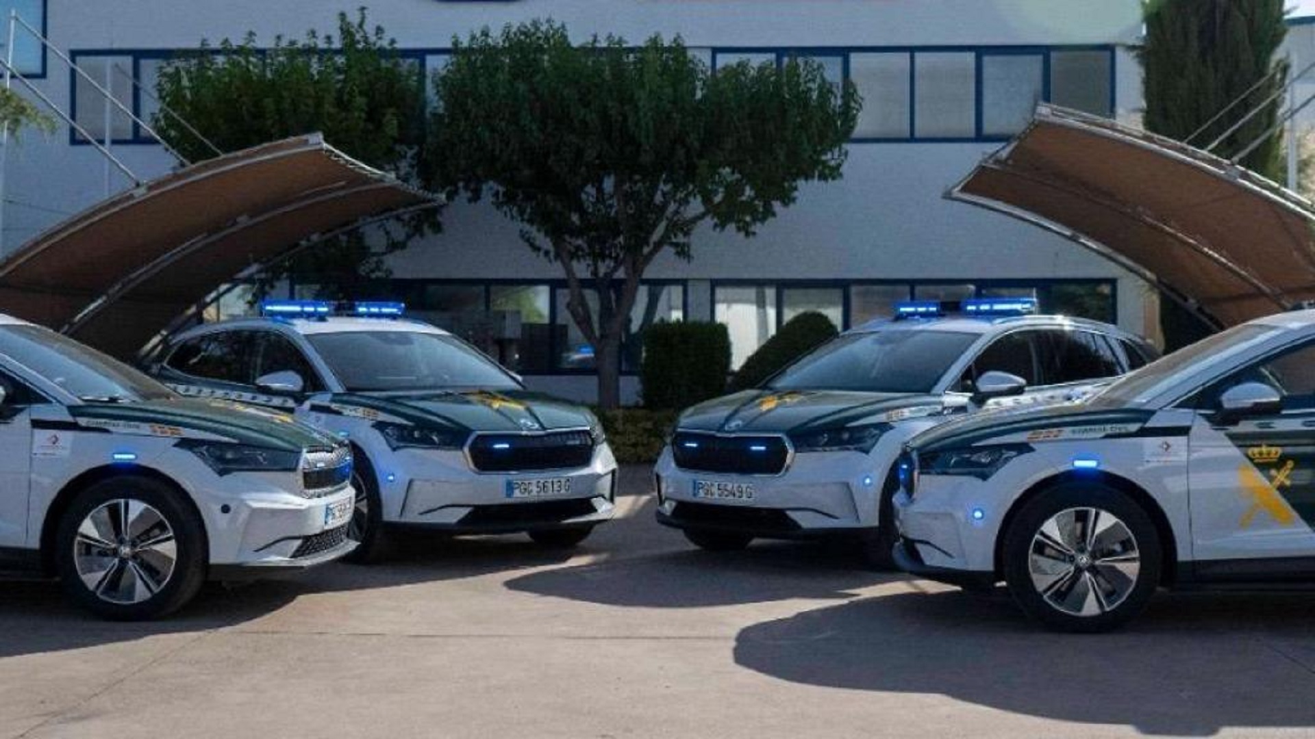 Descubre los nuevos coches de la Guardia Civil: ¡hay un detalle que no es legal!