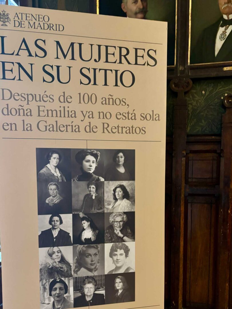 Cartel de las Mujeres en su sitio, iniciativa de El Ateneo 