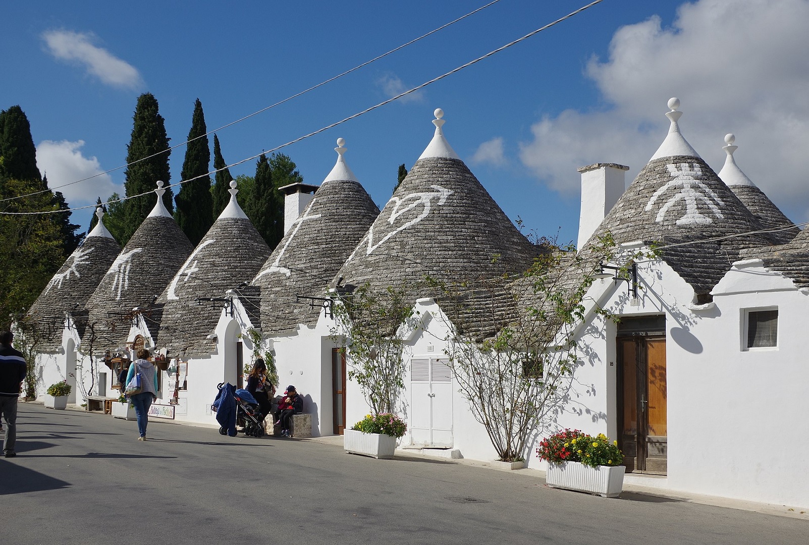 Alberobello (Italia) - Sociedad