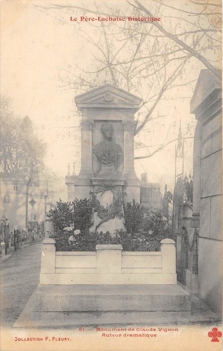 Postal con la imagen de la tumba de Claude Vignon, en el cementerio de Pére Lachaise, presidida por el busto esculpido por ella misma