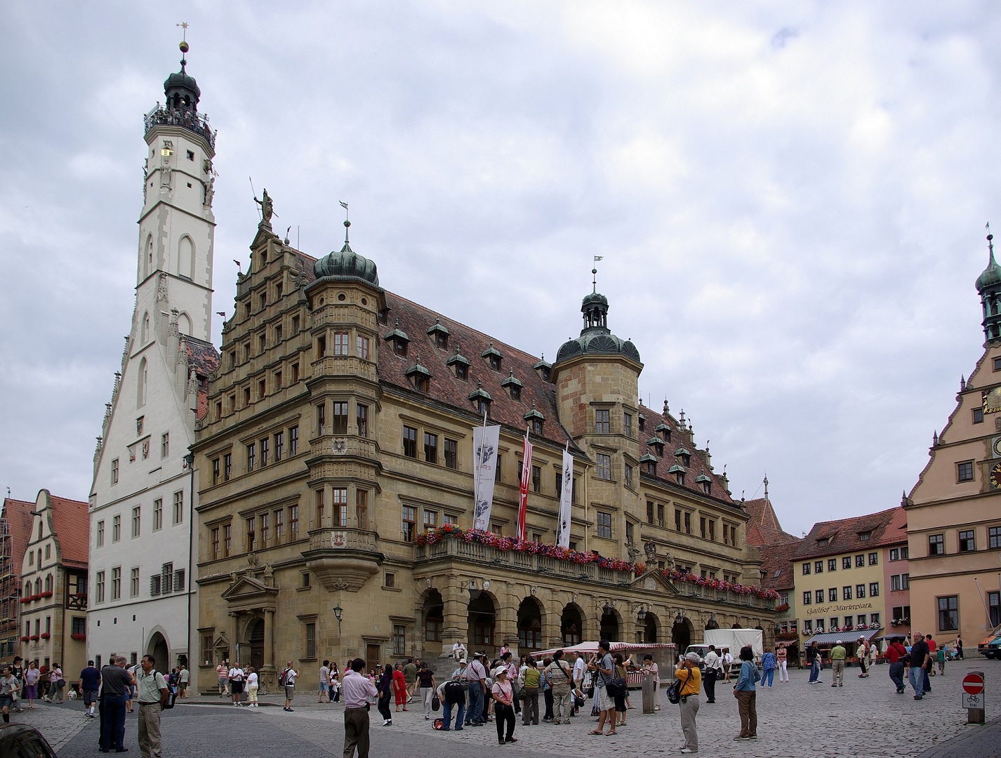 Rothenburg ob der Tauber (Alemania) - Sociedad