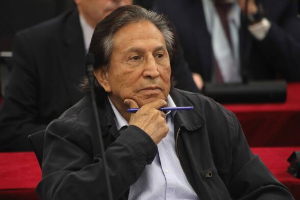 Alejandro Toledo - Internacional