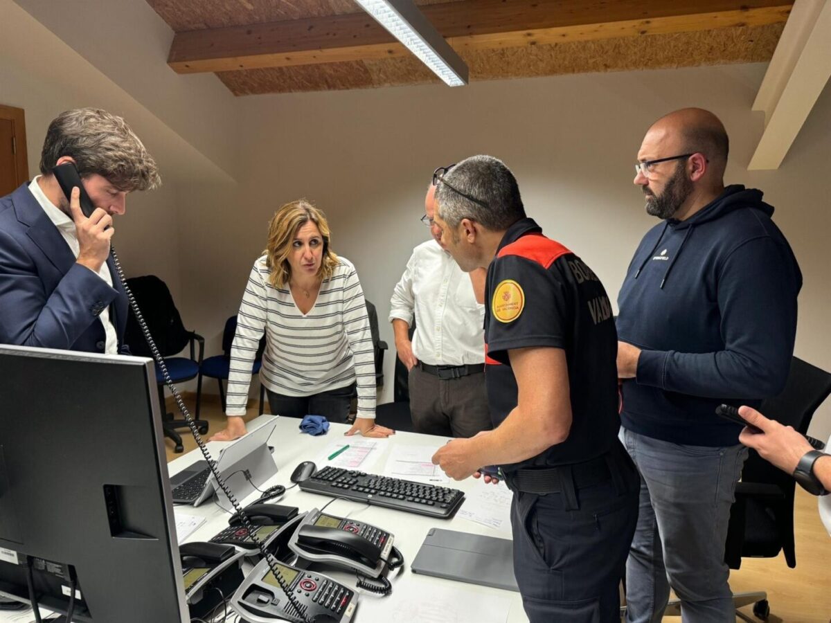 El Ayuntamiento de València ha abierto el Complejo de la Petxina como centro de recepción para personas que nos puedan acceder a sus casas o que están siendo evacuadas a causa de las lluvias torrenciales