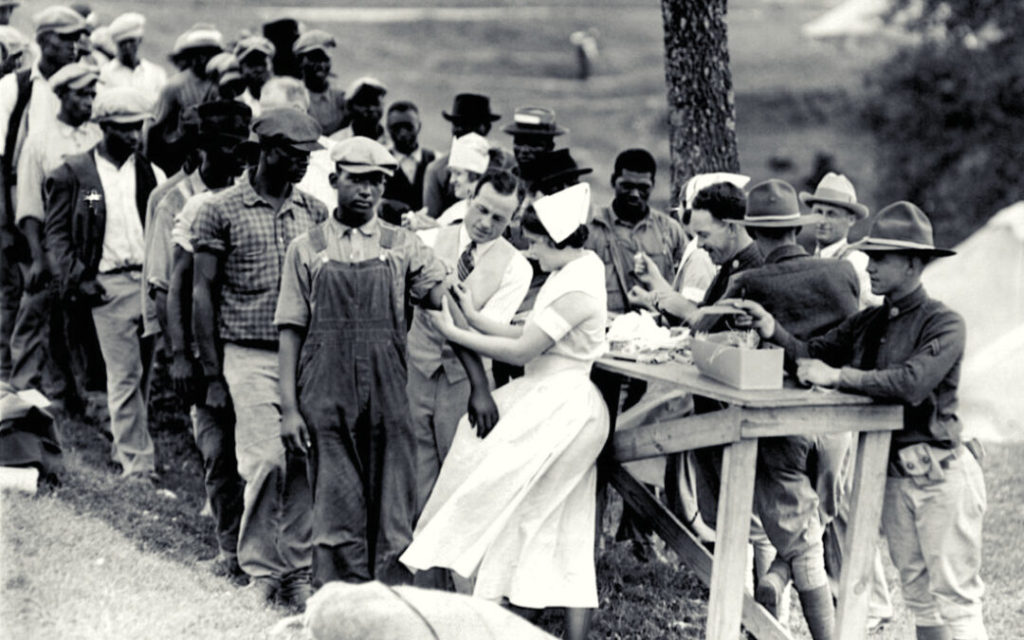 El experimento Tuskegee fue un estudio clínico llevado a cabo entre 1932 y 1972 en la ciudad estadounidense de Tuskegee (Alabama), por el Servicio de Salud Pública de Estados Unidos