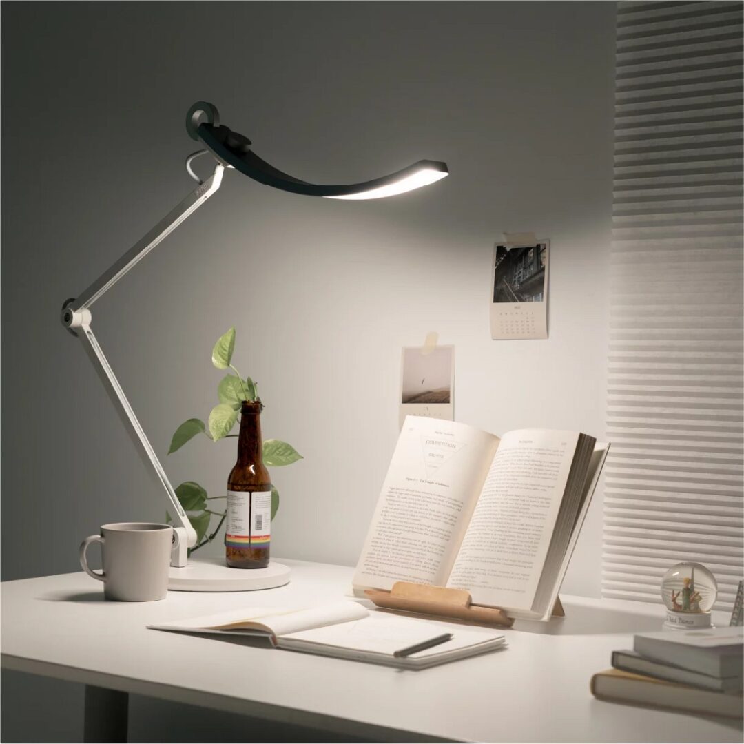 BenQ e-Reading Desk Lamp - Sociedad