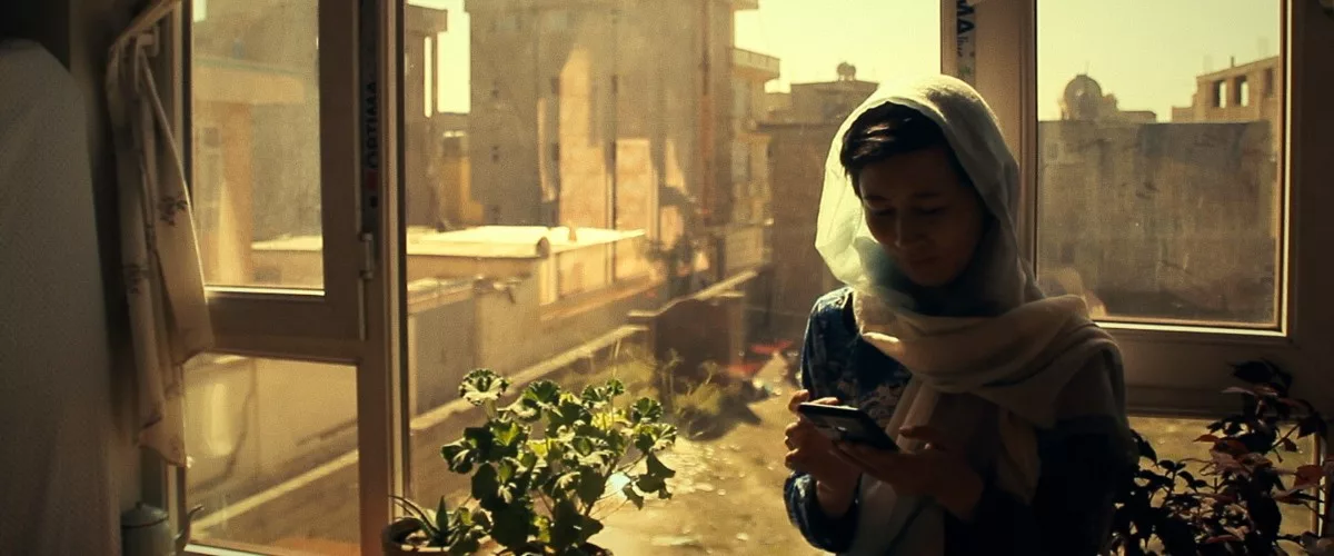 "Bread & Roses" de la directora afgana Sahra Mani