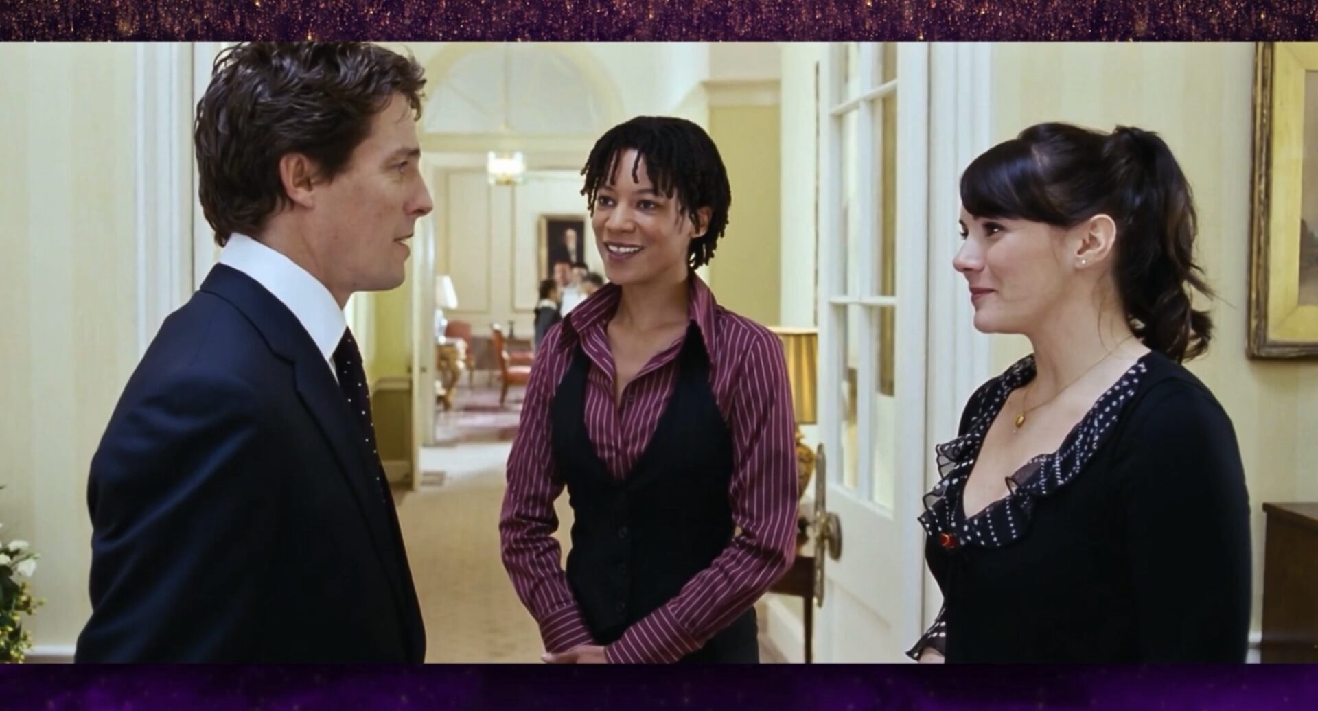 Natalie (Martine McCutcheon) y el Primer Ministro británico David (Hugh Grant) en 'Love actually'