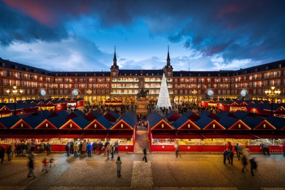 Mercado de Navidad de Plaza Mayor en Madrid - Sociedad