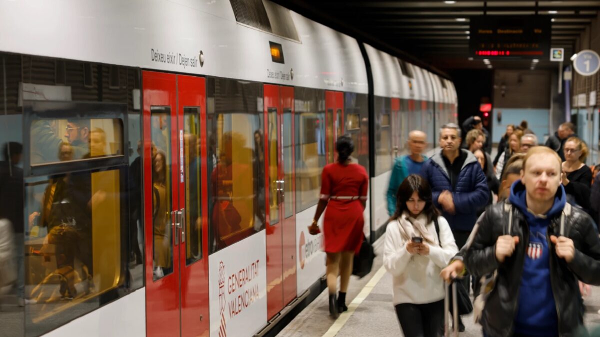 Metrovalencia - Sociedad