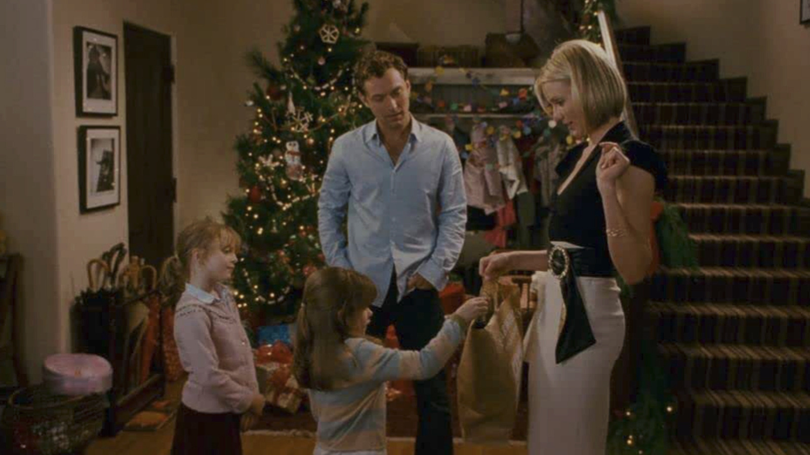 Una escena de 'The Holiday', con Cameorn Diaz y Jude Law