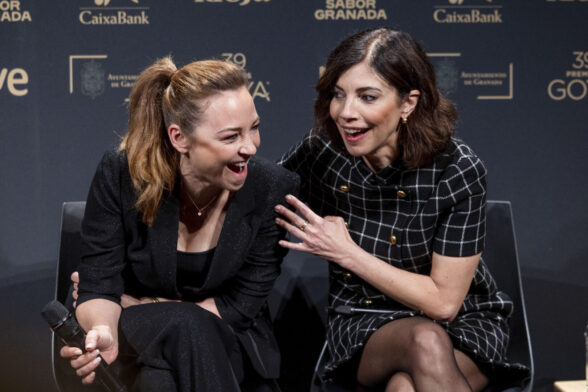 Las actrices Maribel Verdú y Leonor Watling durante la rueda de prensa de la gala de entrega de los premios Goya