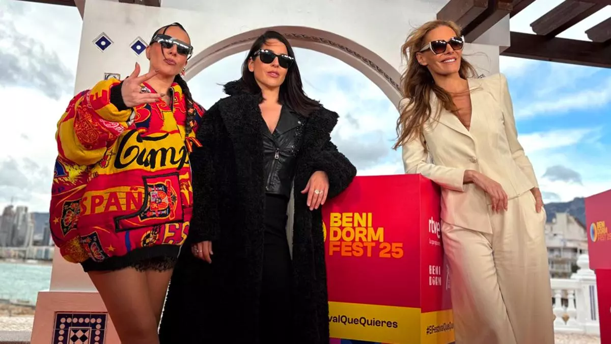 Inés Hernand, Ruth Lorenzo y Paula Vázquez, presentadoras del Benidorm Fest 2025Inés Hernand, Ruth Lorenzo y Paula Vázquez, presentadoras del Benidorm Fest 2025