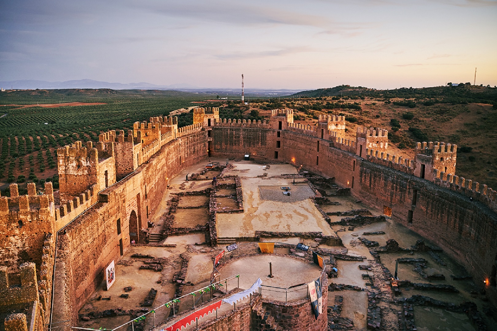 El desconocido pueblo de Jaén que tiene el castillo mejor conservado de España