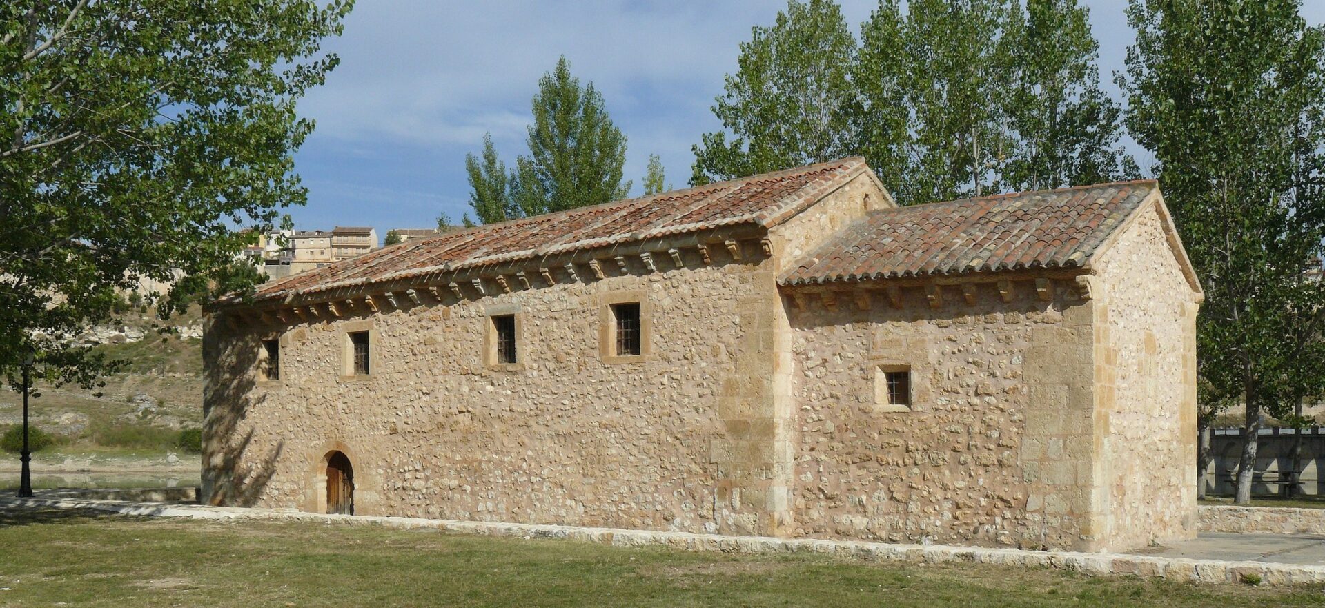 Ermita de la Vera Cruz - Sociedad