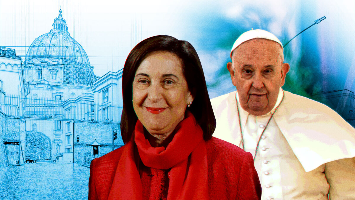 La ministra de Defensa y el Papa Francisco