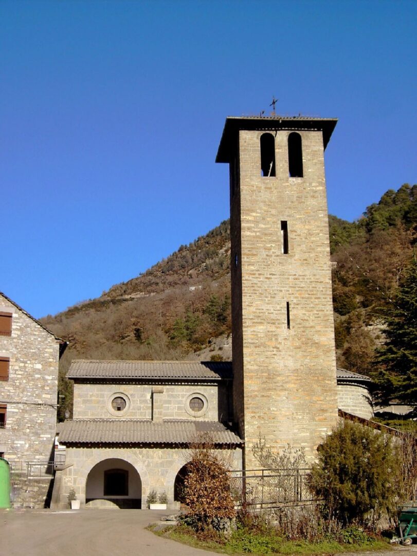 El pueblo del Pirineo que apenas tiene turismo y cuenta con su propio Monte Fuji